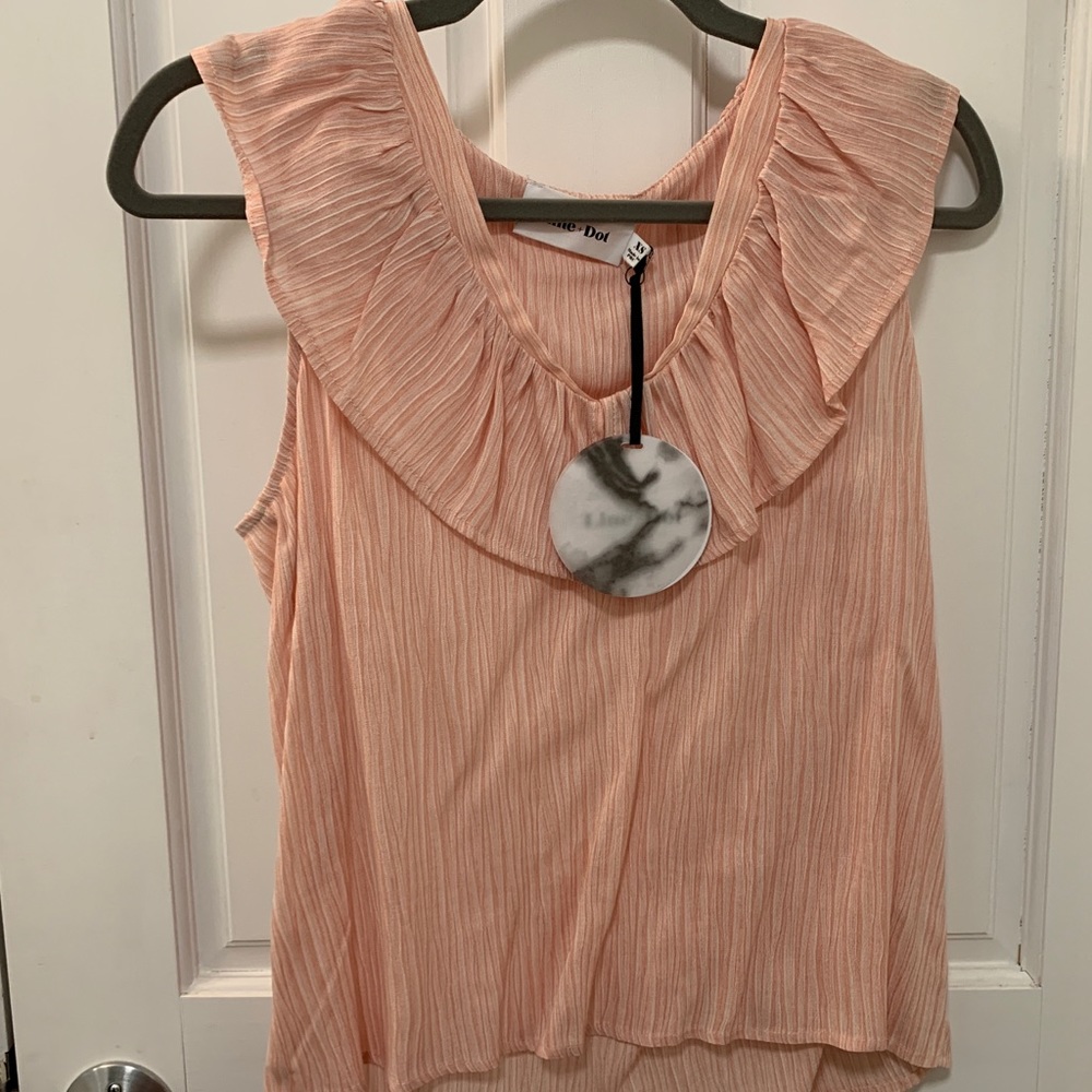 Line & Dot sleeveless blouse